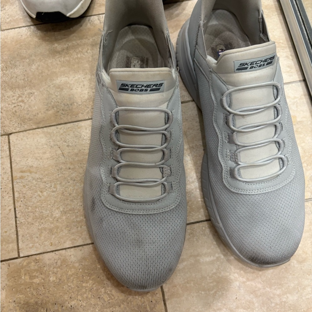 Skechers Gray Minimalist Sneakers with Cushioned Sole